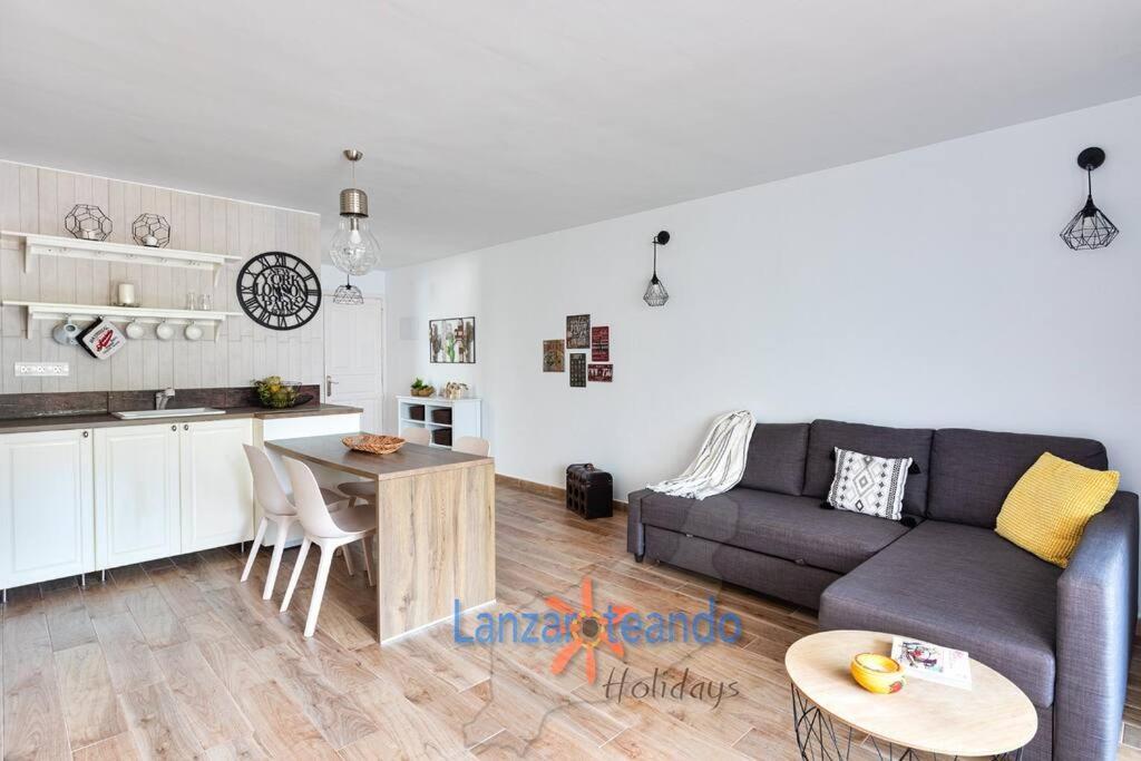 Vivienda Vacacional Cactus Costa Teguise Exterior photo