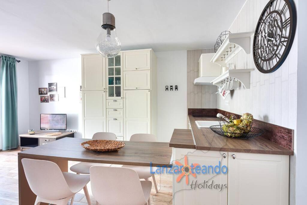 Vivienda Vacacional Cactus Costa Teguise Exterior photo